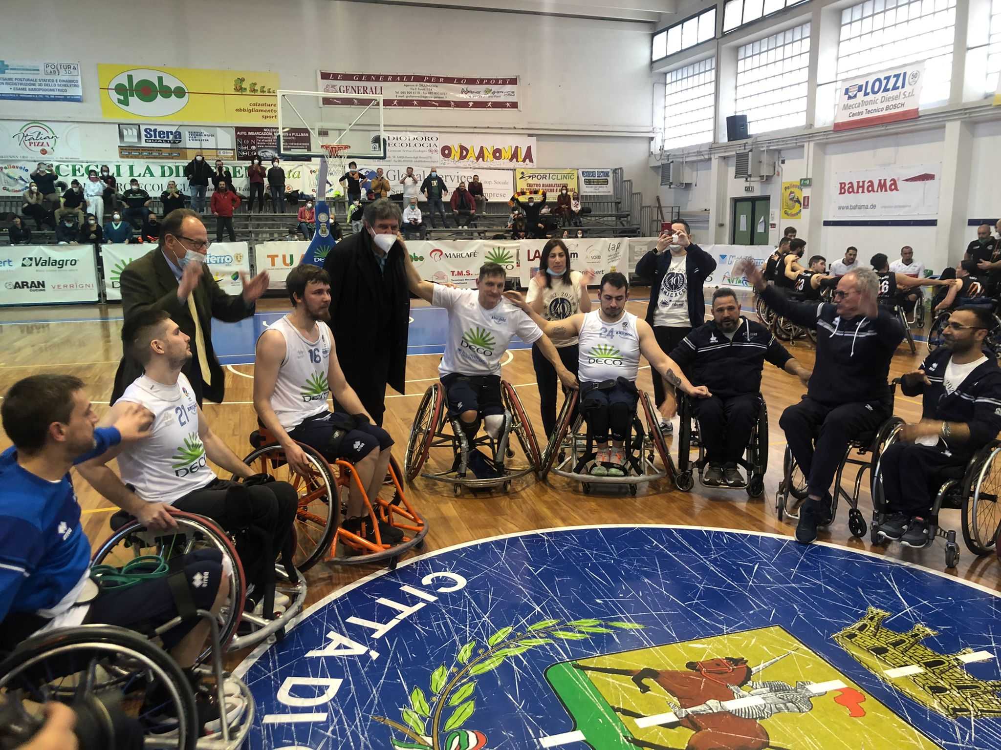 Marsilio assiste alla vittoria dall’Amicacci Abruzzo Basket: la squadra giuliese vola in finale