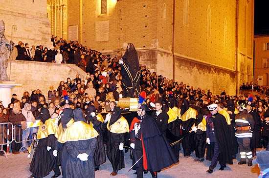 In attesa della Pasqua apertura straordinaria e visita guidata della Cappella del Sacro Monte dei Morti