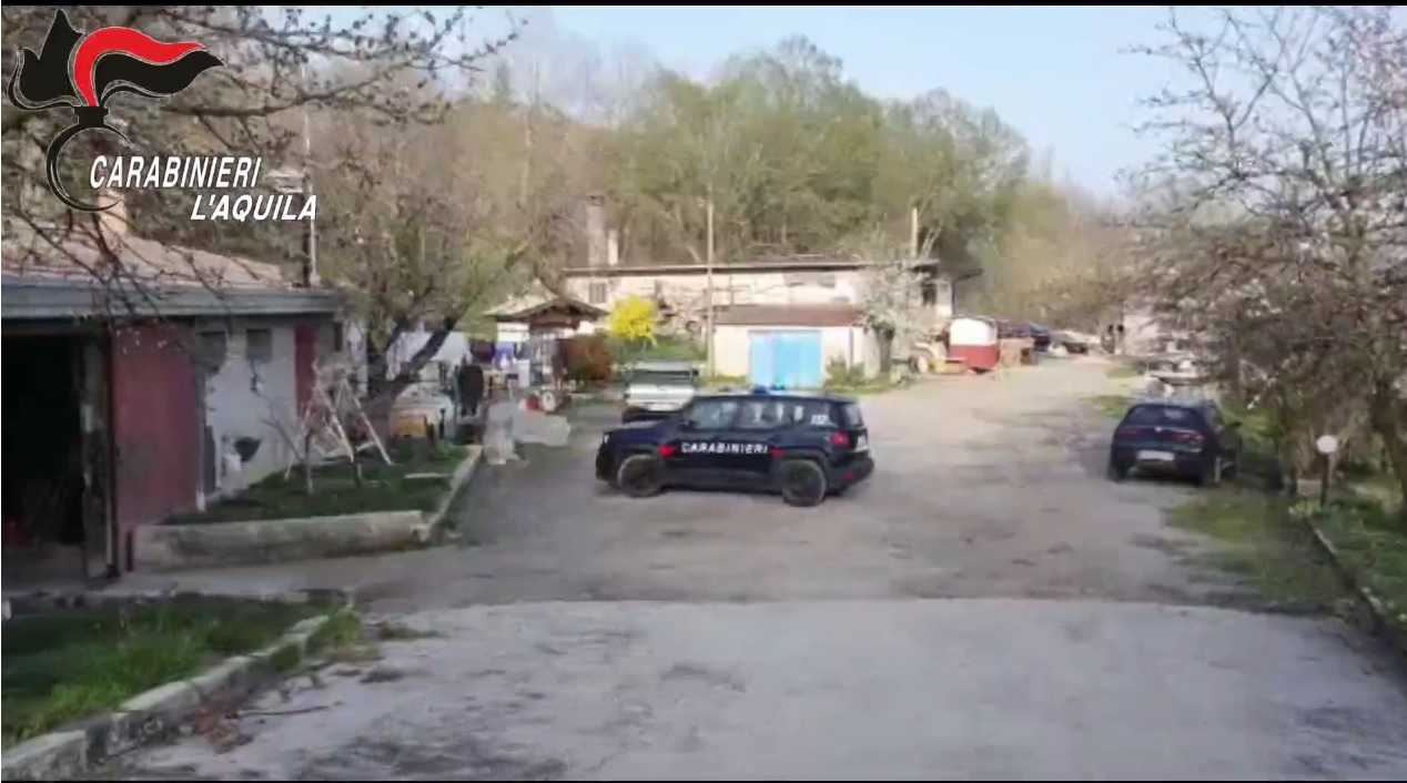 Dalla Campania in Abruzzo per truffare anziani, con tanto di mappe: arrestato 21enne