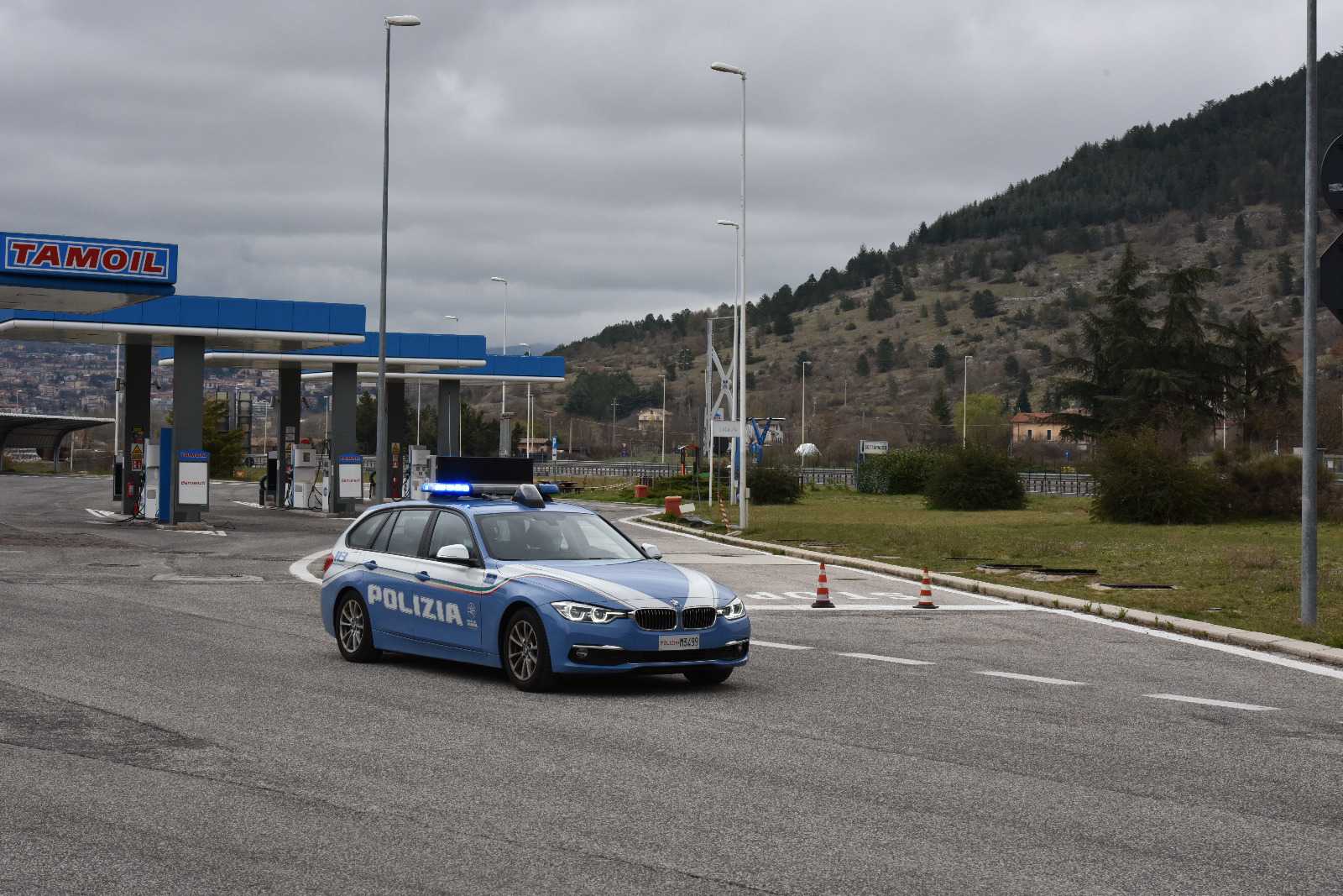 Utilizza il green pass di un amico in autogrill: denunciato dalla Polizia di Stato