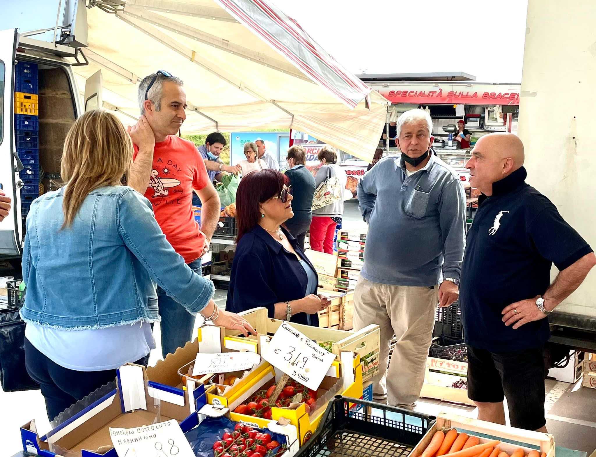 Mercato di Piazza d’Armi, Pezzopane: “Rilanciare spazio vitale per creare lavoro e opportunità”