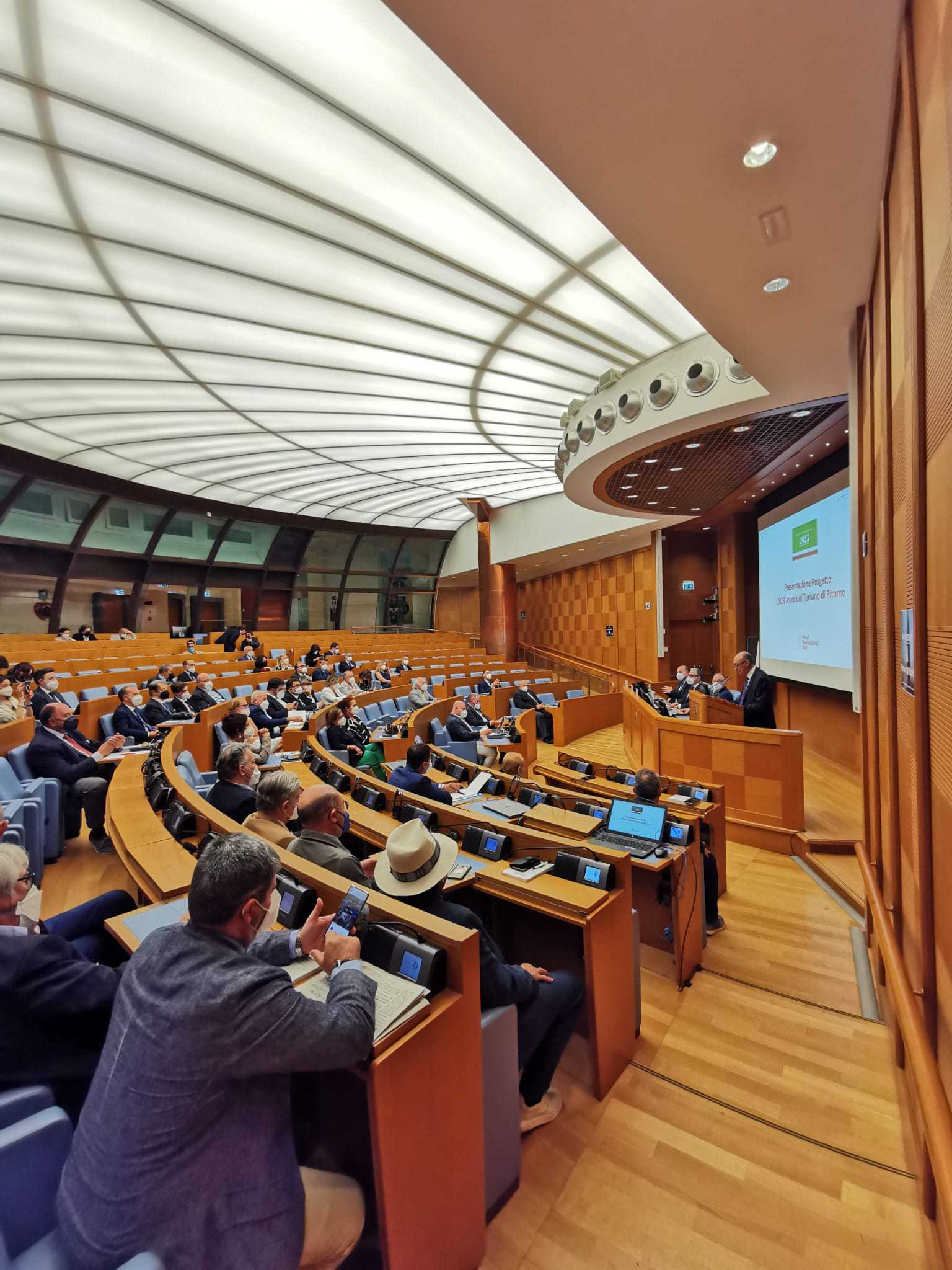 Presentato alla Camera dei Deputati il progetto 2023 anno del turismo di ritorno