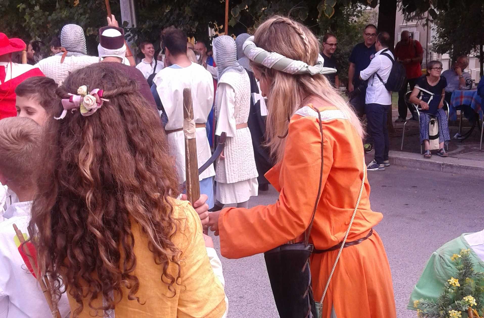 Aquila Invicta compie 10 anni, l’arco storico rivive grazie a giovani appassionati