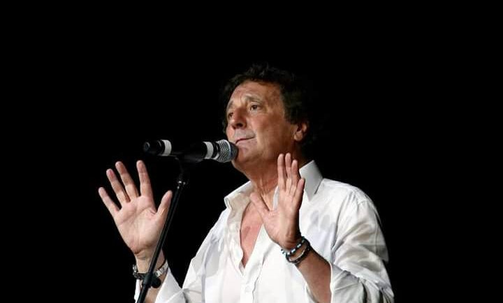 Enzo Iacchetti all’Aquila per “Il giardino letterario”, presenterà il suo nuovo libro