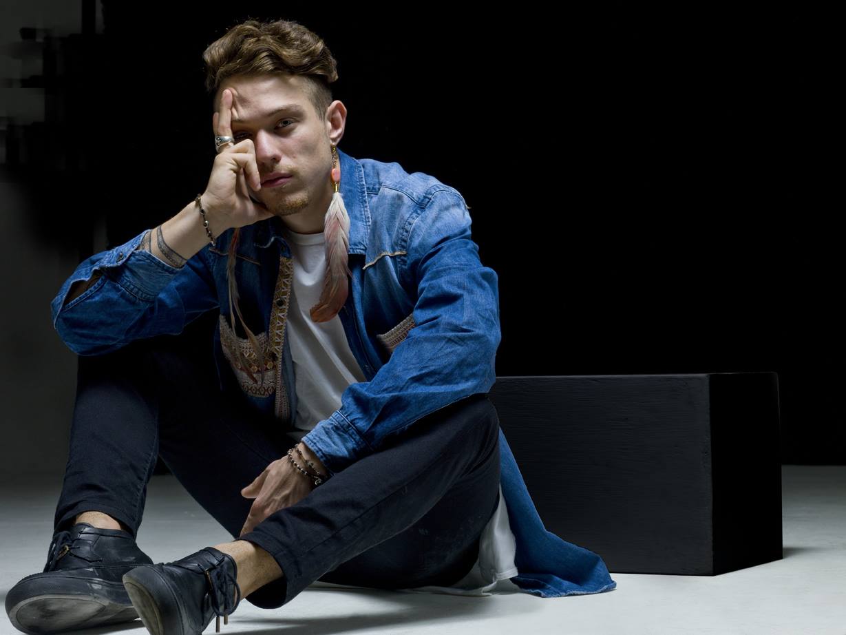 Irama arriva a Ortona con il secondo brano italiano più ascoltato al mondo su Spotify