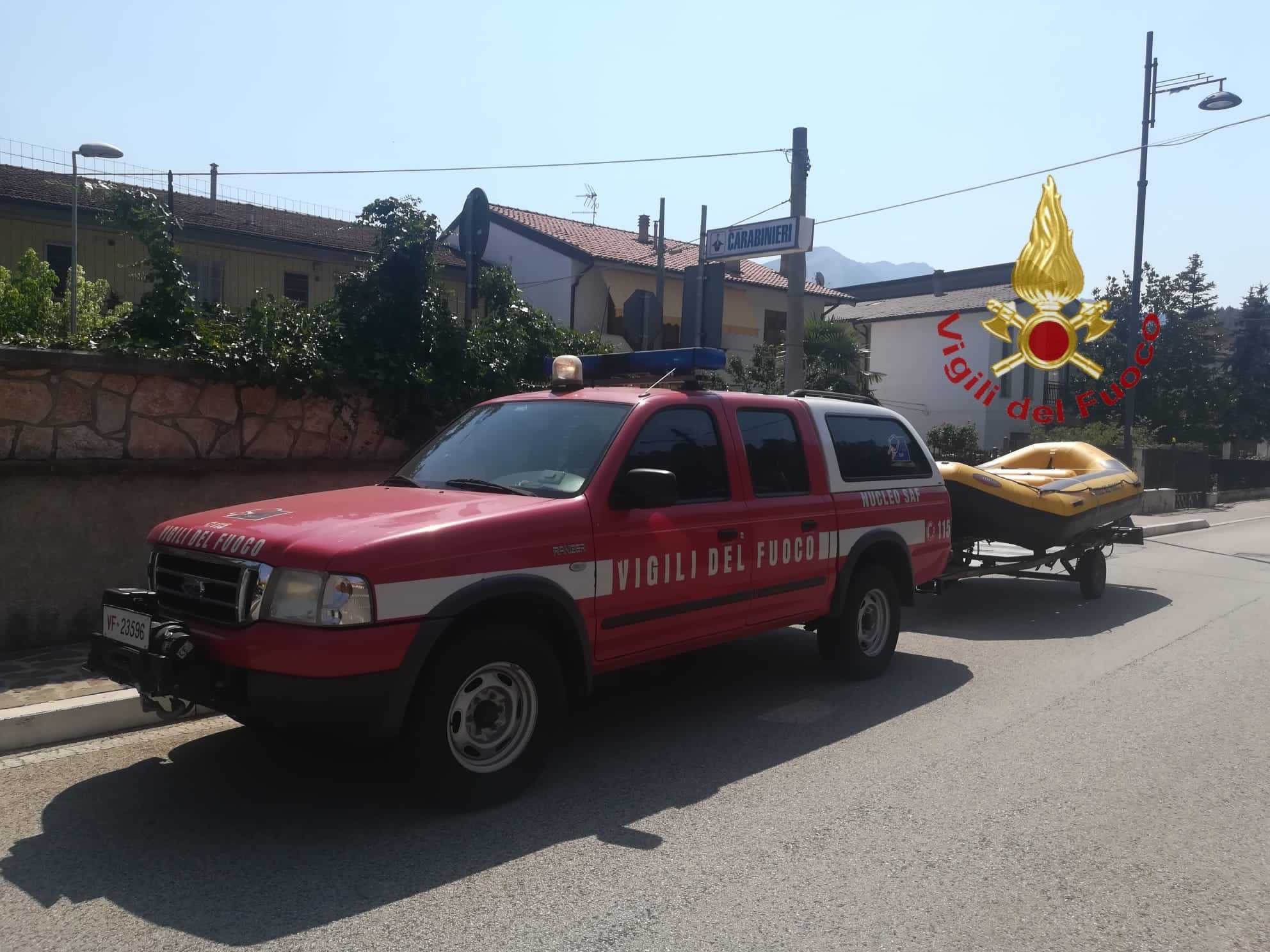 Cade nel Tirino mentre pota albero, annega 84enne pensionato