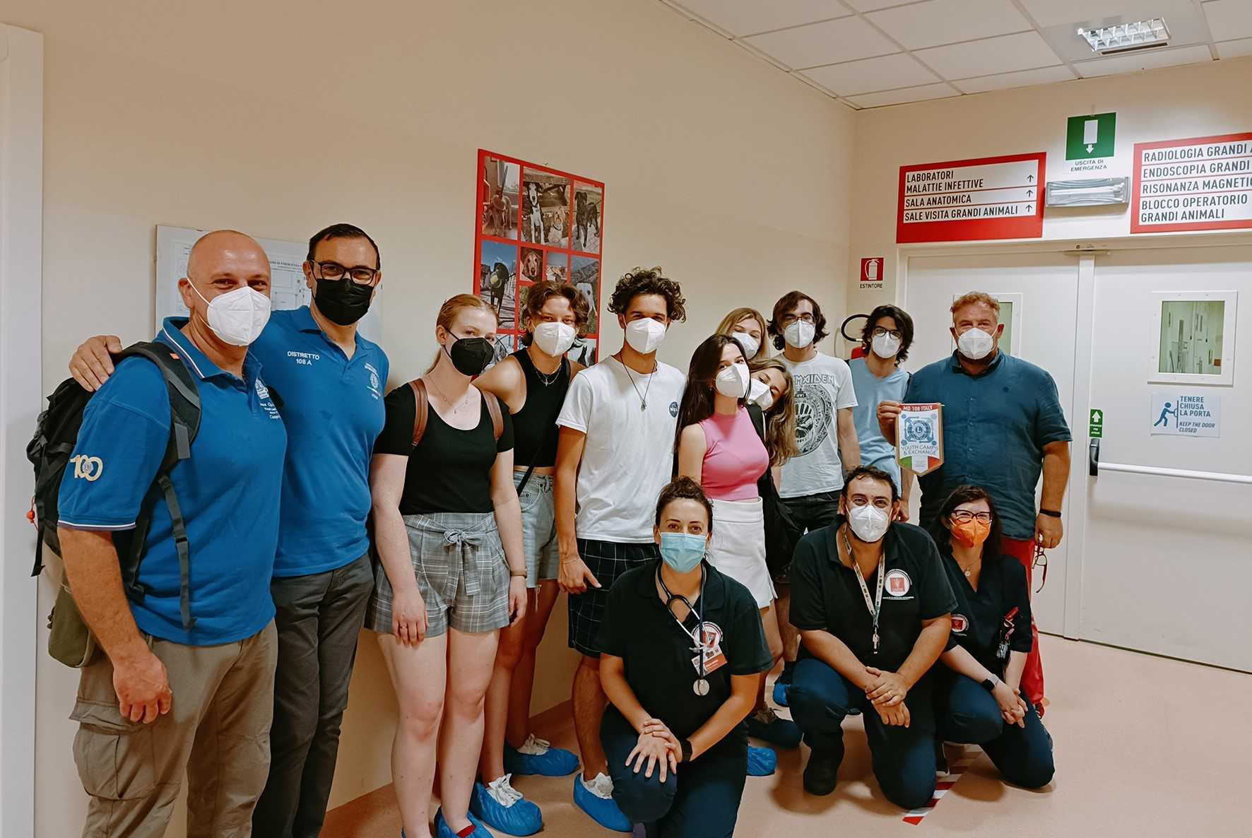I ragazzi del Campo Azzurro in visita alla facoltà di medicina veterinaria