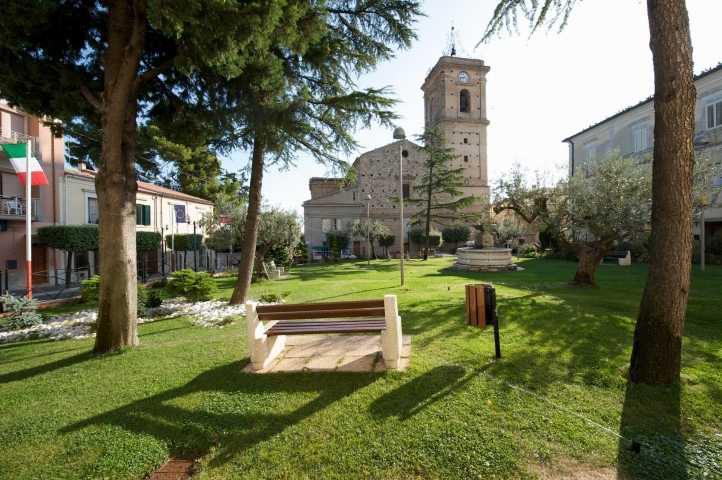 Libertà d’espressione, cittadini accusati di critiche all’amministrazione: “Giunta ritiri delibera”