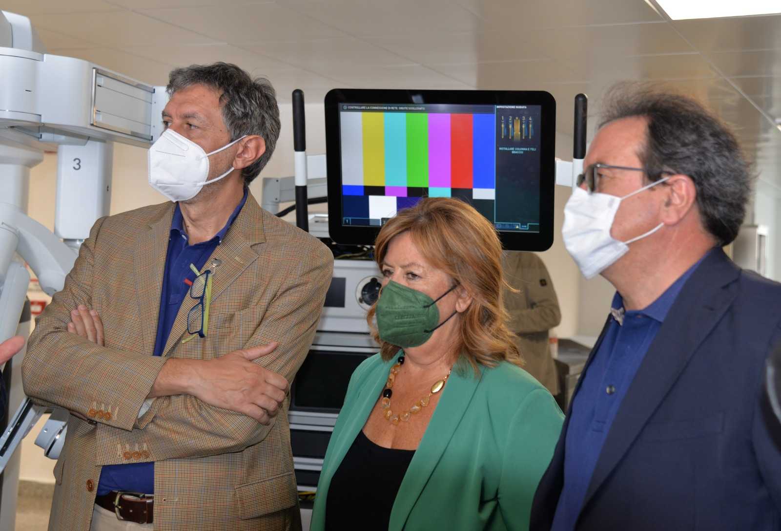 Sanità: Marsilio e Verì a Chieti per l’entrata in funzione del robot da Vinci