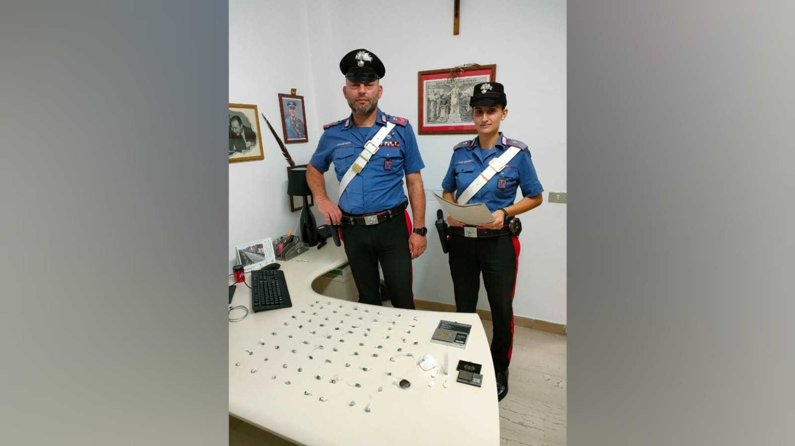 Sorpresi a spacciare hashish e cocaina, fermati due minorenni a Roseto