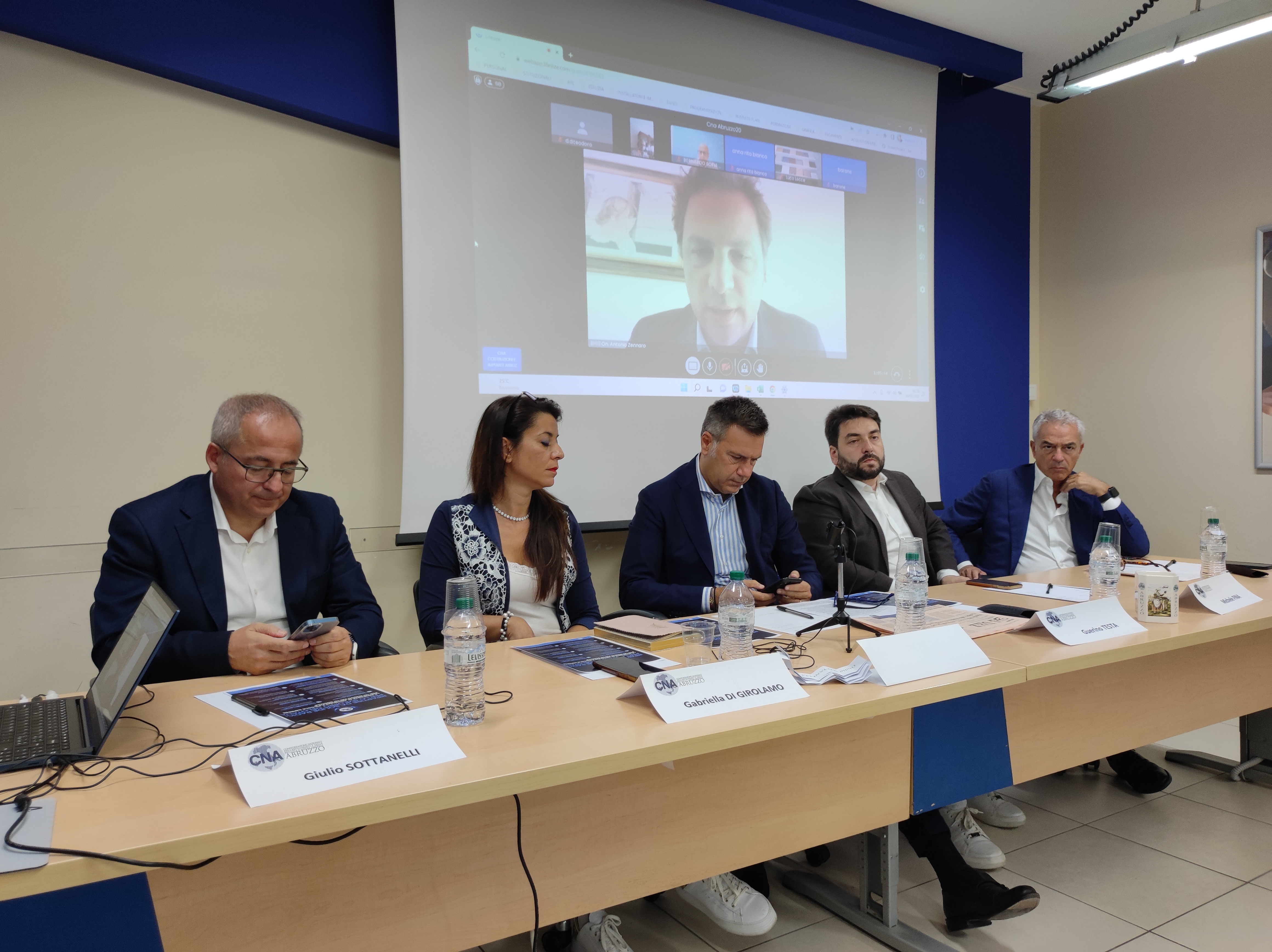 Incontro Cna Abruzzo e candidati: “Impegno generale della politica su grandi emergenze”