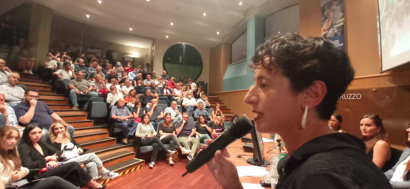 Elezioni, Innocenzi: “A 4 slogan rispondiamo con scelta del territorio, sogno di battere Meloni”