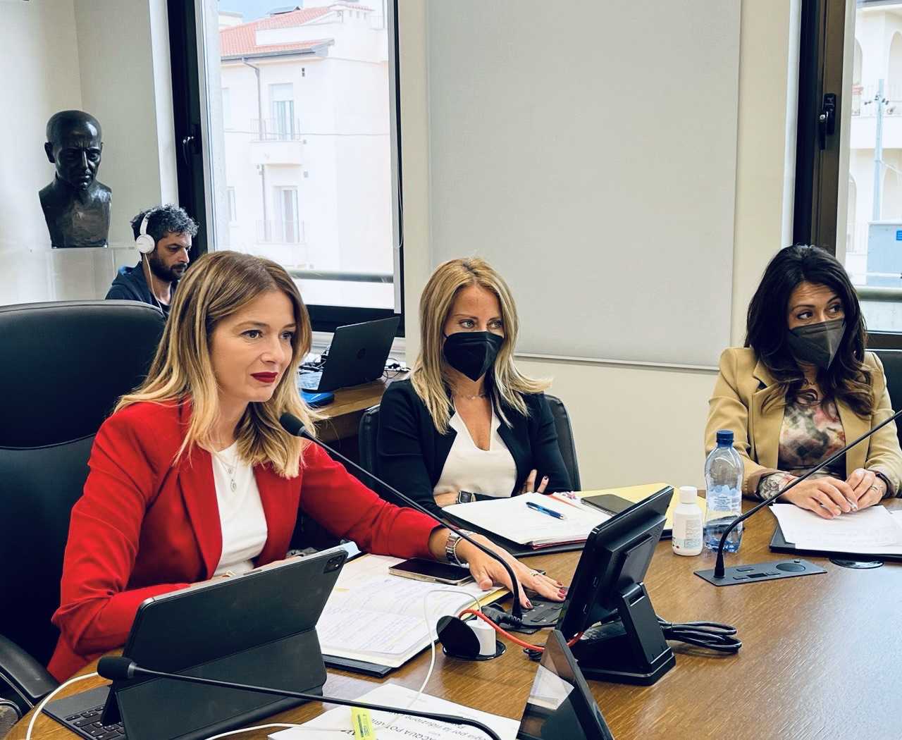 Ruzzo a Commissione inchiesta acqua: “Di ingegneri idraulici ne abbiamo 2 e l’Ersi non lo sa”