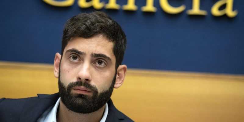 Roscani all’Aquila: “La politica al servizio dei giovani con Fratelli d’Italia”