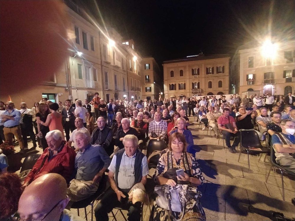 Letta a Teramo: “Quando Meloni è stata al governo il Paese rischiò bancarotta”