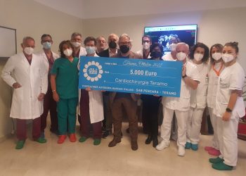 Ospedale di Teramo, la Federazione di bancari italiani dona 5.000 euro al reparto di cardiochirurgia