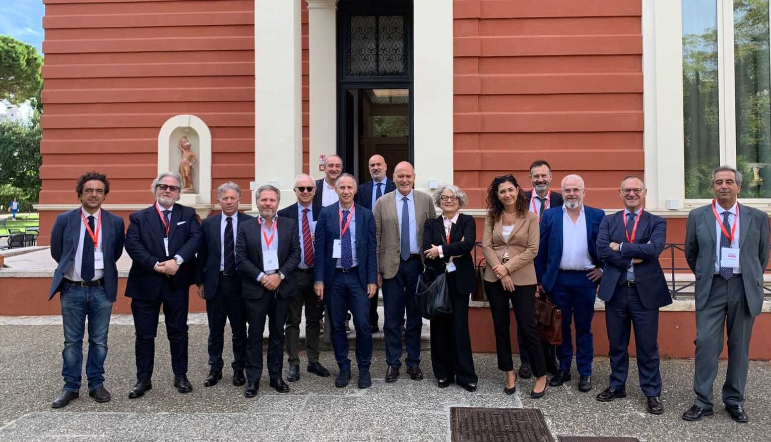 Sanità, forum di Bari: ci sono “situazioni comuni che vanno urgentemente risolte”