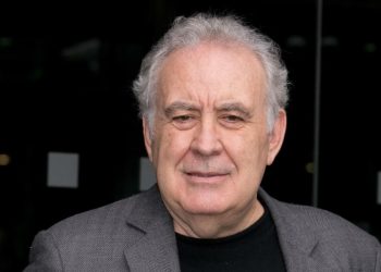 “Non nel mio nome”, Michele Santoro all’Aquila per presentare il suo nuovo libro