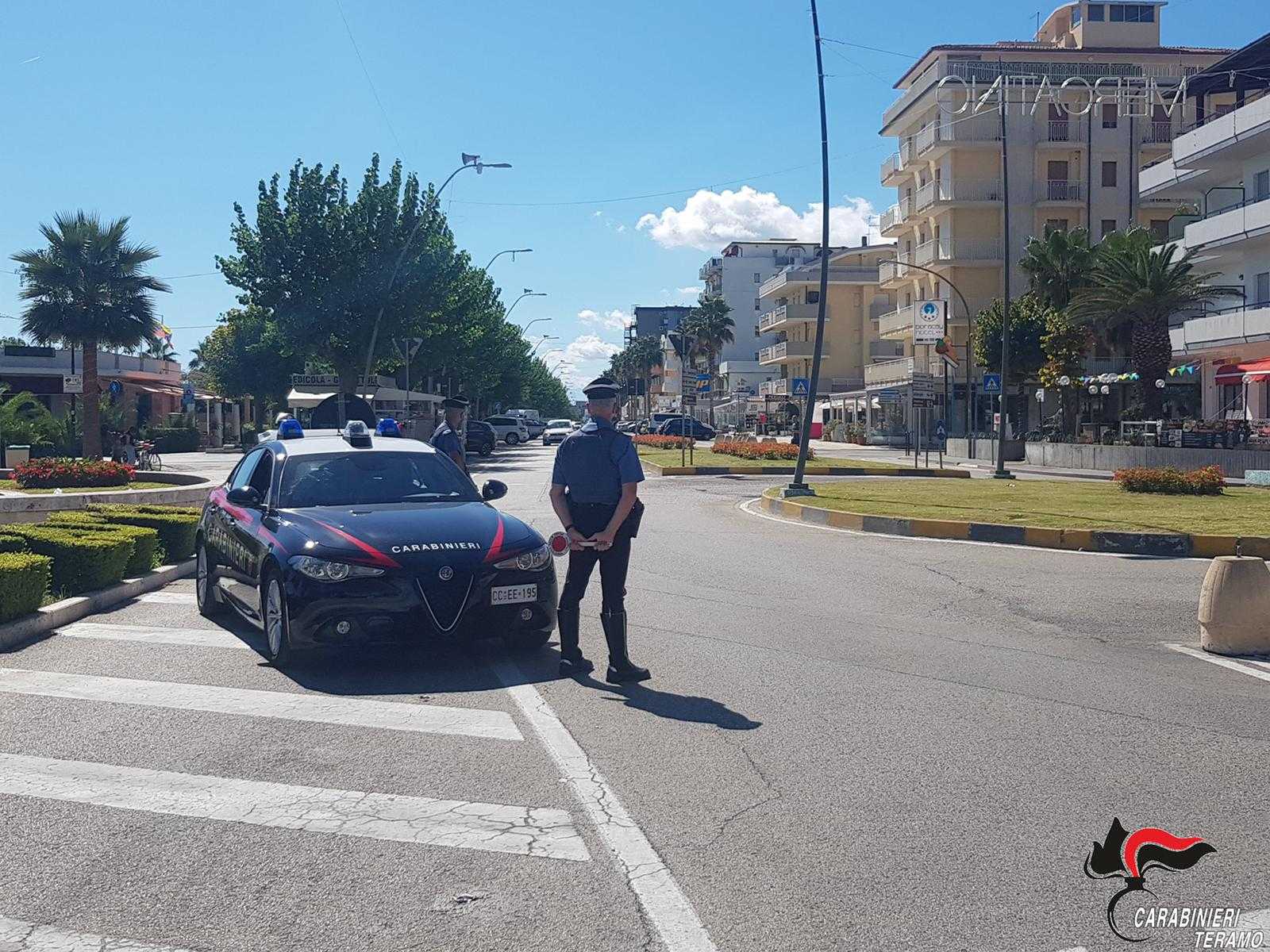 Droga, donna ai domiciliari trovata con 30 grammi di cocaina: scattato l’arresto