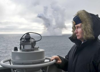 Putin ordina test nucleari che poi vengono annullati. L’ombra del sabotaggio si allunga sul Cremlino