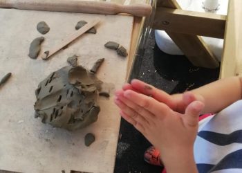 Appuntamento a Giulianova con laboratori creativi per bambini tra liuteria e scultura in argilla