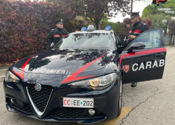 Si finge la sua nuova vicina di casa e truffa l’anziana, denunciata una 46enne