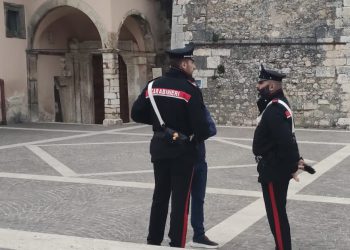 Trovato con 28 dosi di cocaina pronte per lo spaccio, arrestato 23enne straniero