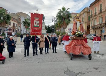 Si chiude la processione di San Flaviano, giovedì prossimo la visita giuliese del vescovo Leuzzi