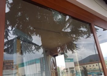 Doppia spaccata in via XX Settembre, prese di mira 3 attività: arrestato cittadino straniero (FOTO)