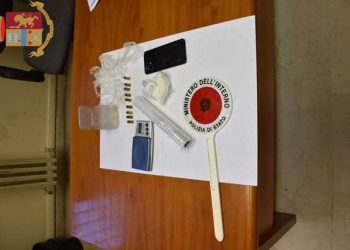 Nascondeva la droga da spacciare negli slip, arrestato 36enne