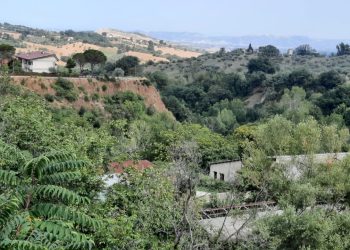 Amianto deteriorato a Civitella Casanova, Blasioli: “Asl certifica i rischi salute ma ancora niente bonifica”