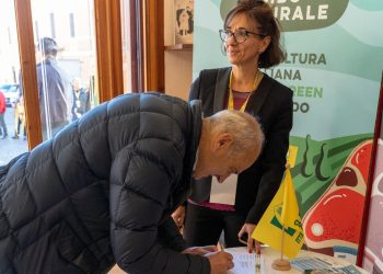 No al cibo sintetico “Frankeistein”, Coldiretti lancia raccolta firme