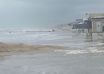 Meteo, Padovano: “Ci risiamo, al primo maltempo torna il problema mareggiate sulle nostre coste”