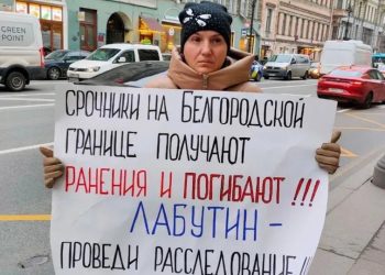 Sale la protesta di madri e mogli dei militari russi: negoziate con l’Ucraina