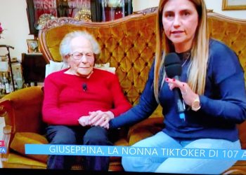 La maestra Giusy alla Vita in diretta: a 107 anni la nonnina tiktoker dell’Aquila