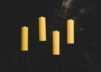 Pile ancora funzionanti tra i rifiuti: uno studio italiano ci dice quante sono