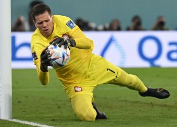 Pagare la scommessa? Non POS. Il portiere Szczesny e i vincoli ai contanti