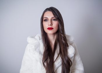 Sulle note di “Vecchio piumone”: esce il nuovo singolo di Ariannah