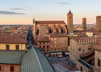 Qualità della vita, la provincia dove si vive meglio è Bologna: al 63esimo posto L’Aquila