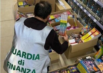 Botti illegali e pericolosi, in Abruzzo ancora sequestri della Guardia di Finanza
