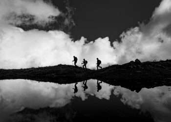 “Emozioni in bianco e nero”, il Cai Teramo presenta il calendario fotografico 2023