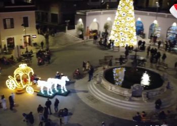 Aperitivo di San Silvestro in piazza a Castel di Sangro: tutti insieme per festeggiare il nuovo anno