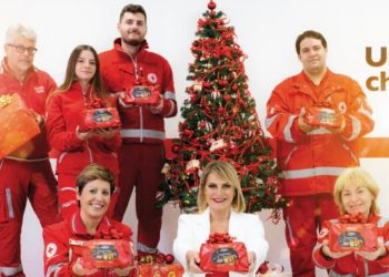 Al centro commerciale di Piano D’Accio un Natale solidale con la Croce rossa italiana