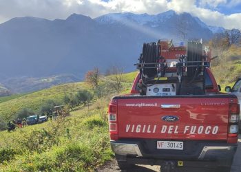 Incidente ad Arsita, messo in sicurezza il mezzo in cui si trovava l’83enne morta