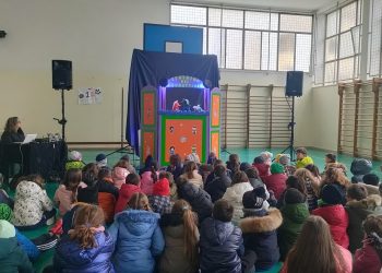 Bambini alla scoperta del mare e della tutela ambientale con il teatro dei burattini   
