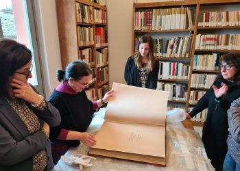 Restaurati due preziosi volumi della Biblioteca “Vincenzo Bindi” di Giulianova