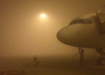 Nebbia e scarsa visibilità sull’aeroporto d’Abruzzo, volo Linate-Pescara atterra a Roma