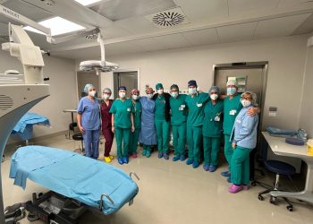 Teramo, in funzione la sala operatoria nel reparto di Oculistica del Mazzini