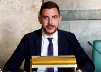 Alanno, luci spente di notte: caos tra i cittadini, paura per furti e animali selvatici