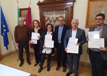 Il Comune di Lanciano ritira le letterine a Babbo Natale e omaggia le scuole